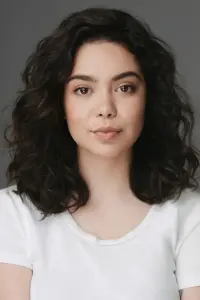 Фото Аулі Кравальо (Auli'i Cravalho)