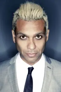 Фото  (Tony Kanal)