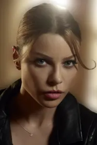 Фото Лорен Герман (Lauren German)