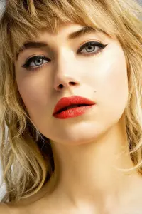 Фото Імоджен Путс (Imogen Poots)