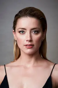 Фото Ембер Херд (Amber Heard)