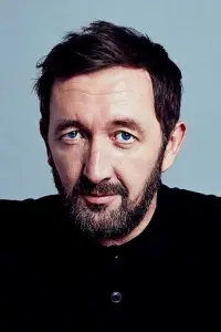 Фото Ральф Інесон (Ralph Ineson)