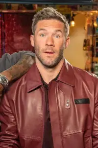 Фото  (Julian Edelman)