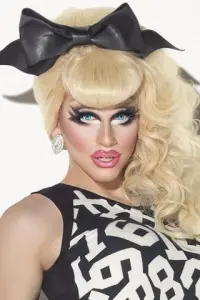 Фото  (Trixie Mattel)