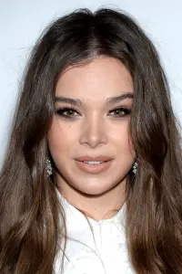 Фото Хейлі Стайнфельд (Hailee Steinfeld)