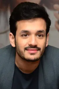 Фото  (Akhil Akkineni)