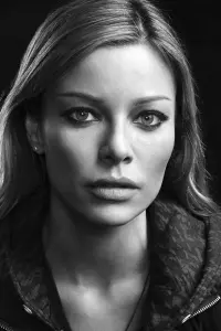 Фото Лорен Герман (Lauren German)