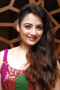 Фото  (Zoya Afroz)