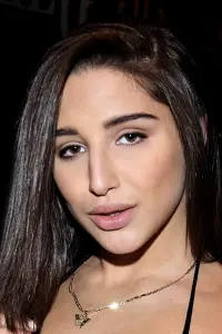 Фото  (Abella Danger)