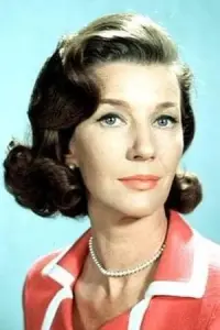 Фото Лоїс Максвелл (Lois Maxwell)