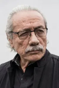 Фото Едвард Джеймс Олмос (Edward James Olmos)