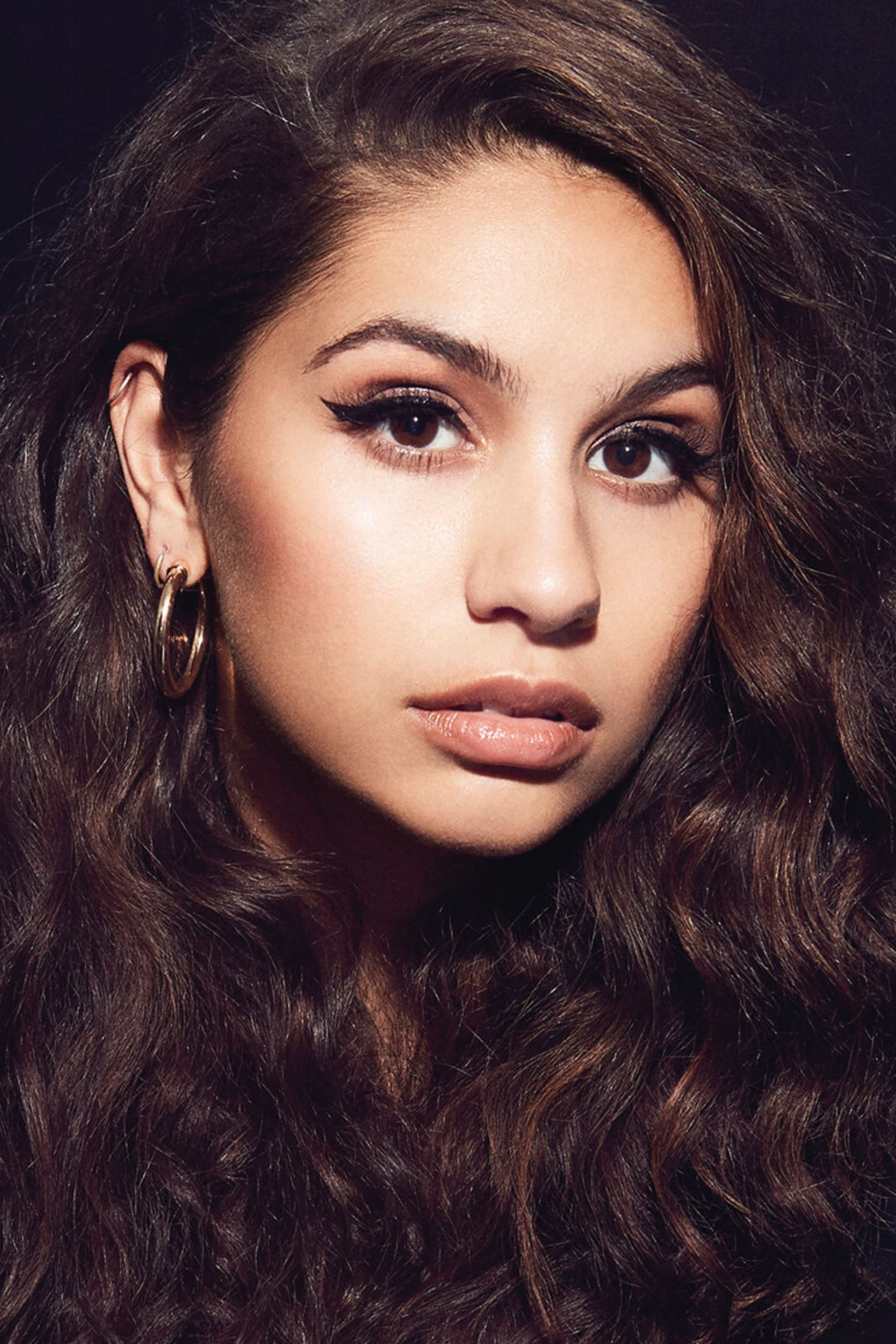 Фото  (Alessia Cara)