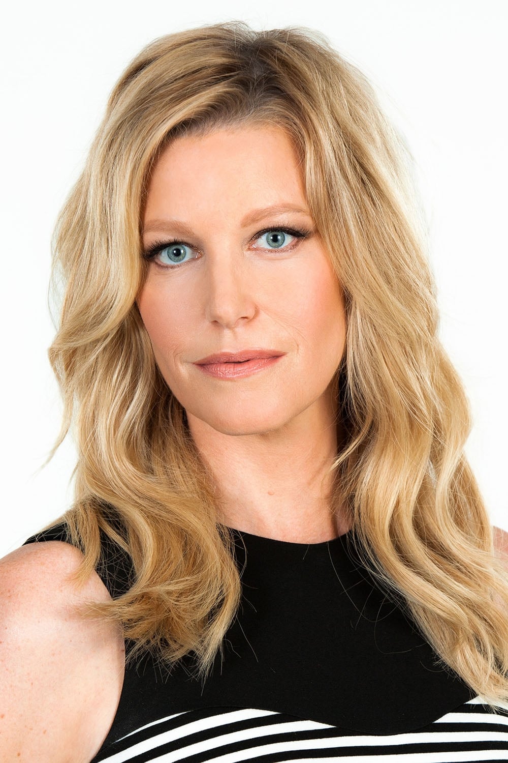 Фото Анна Ганн (Anna Gunn)