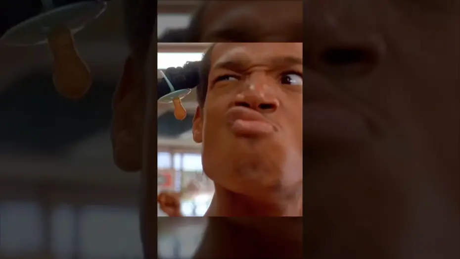 Відео до фільму Не погрожуй Південному централу, попиваючи сік у себе в кварталі | WATCHU SAY BOUT MY MOMMA?!