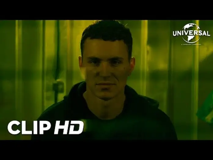 Відео до фільму Іспанський кур'єр | Clip - La vida puede ser maravillosa