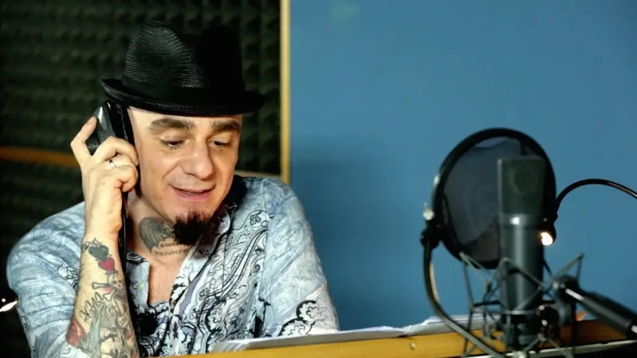 Відео до фільму Тачки 3 | Disney&bull;Pixar: Cars 3 - J-Ax &egrave; la voce dello speaker del Crazy 8 - Featurette