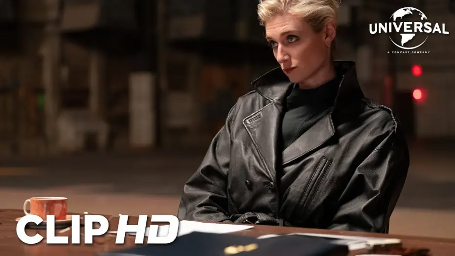 Відео до фільму МАХХХІН | Clip - La audici&oacute;n de Maxine