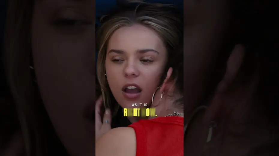 Відео до фільму Моя стара дупа | Meet Elliott (Maisy Stella), the teenager who meets her older self in MY OLD ASS