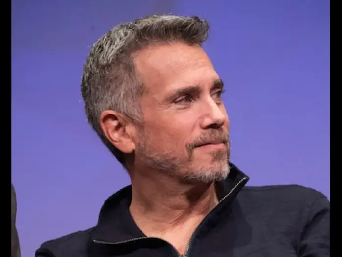 Відео до фільму Красуня і Чудовисько | 25th Anniversary of Beauty and The Beast: Creating Beast