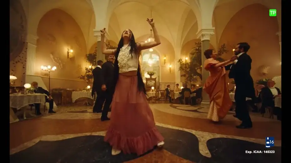 Відео до фільму Бідолашні створіння | Escena: 'El baile'