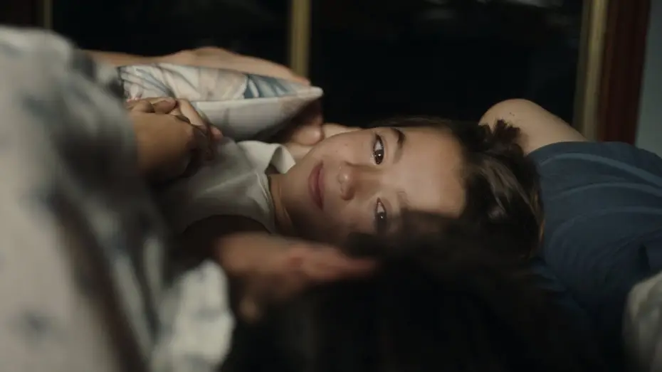 Відео до фільму 20.000 especies de abejas | 20.000 especies de abejas - Trailer internacional