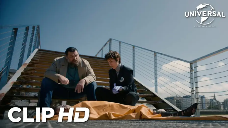 Відео до фільму Ya no quedan junglas | Clip - Aparece el cad&aacute;ver de Olga