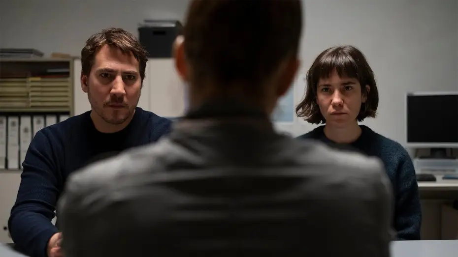 Відео до фільму Upon Entry (La llegada) | Upon Entry - Tr&aacute;iler