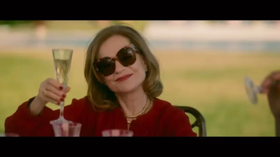 Відео до фільму Найбагатша жінка світу | LA DONNA PI&Ugrave; RICCA DEL MONDO - TRAILER UFFICIALE