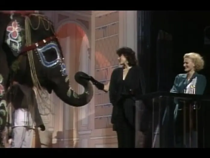 Відео до фільму Амадей | Amadeus Wins Costume Design: 1985 Oscars