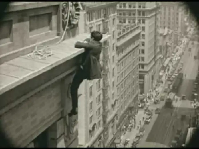 Відео до фільму Безпека в останню чергу! | Harold Lloyd's "Safety Last"- 1923