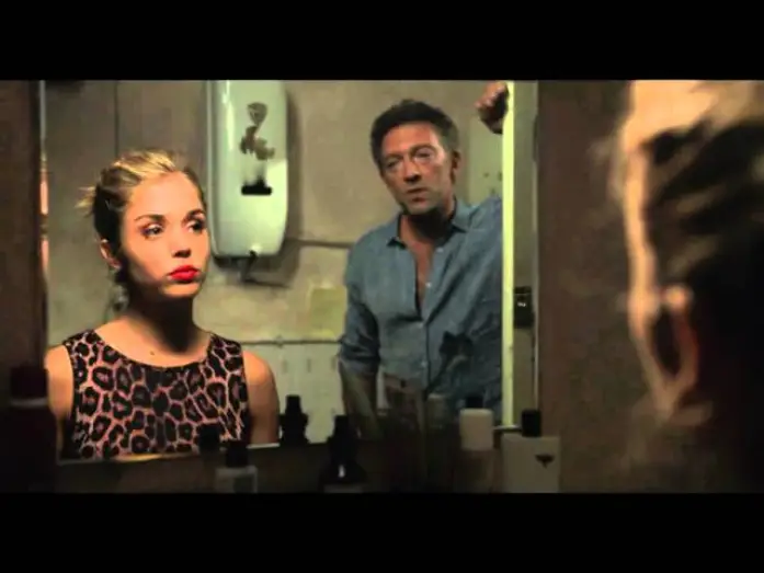 Відео до фільму Ця незручна мить | BA - Un moment d'&eacute;garement