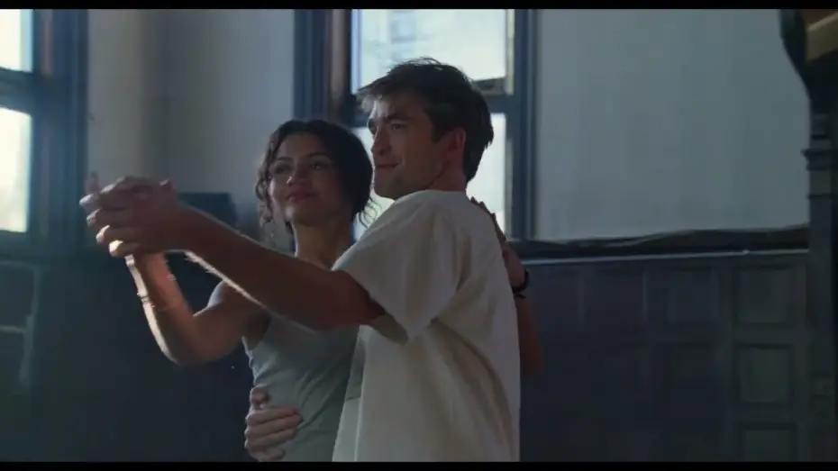 Відео до фільму Любить не любить | Exclusively in Cinemas April 3rd