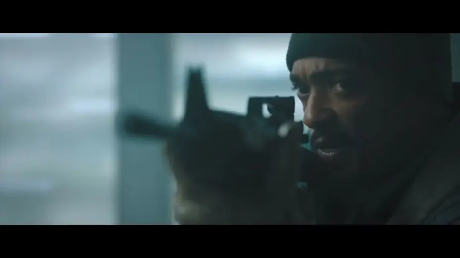 Відео до фільму Мертві землі | L&Iacute;NEA DE EXTINCI&Oacute;N - TRAILER