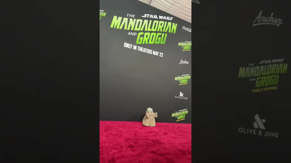 Відео до фільму Мандалорець і Ґроґу | Grogu on the Red Carpet