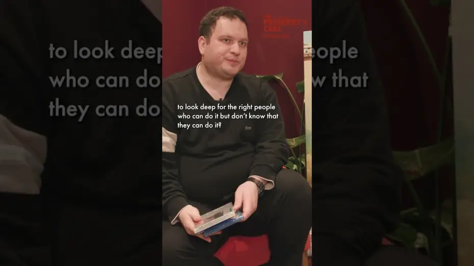 Відео до фільму Торт для президента | Director Hasan Hadi on working with non-actors for THE PRESIDENT'S CAKE