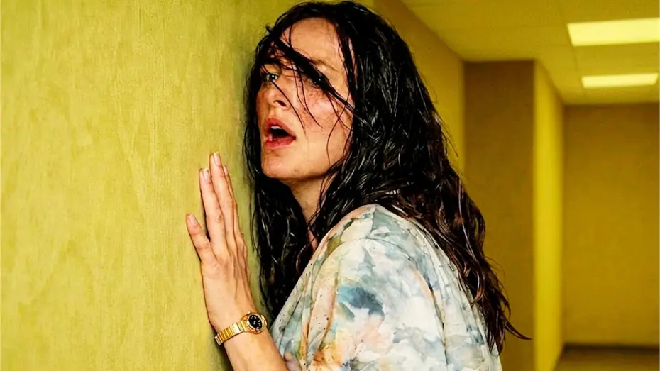 Відео до фільму Backrooms: Залаштунки | Закулисье реальности &mdash; Русский трейлер (Дубляж, 2026)