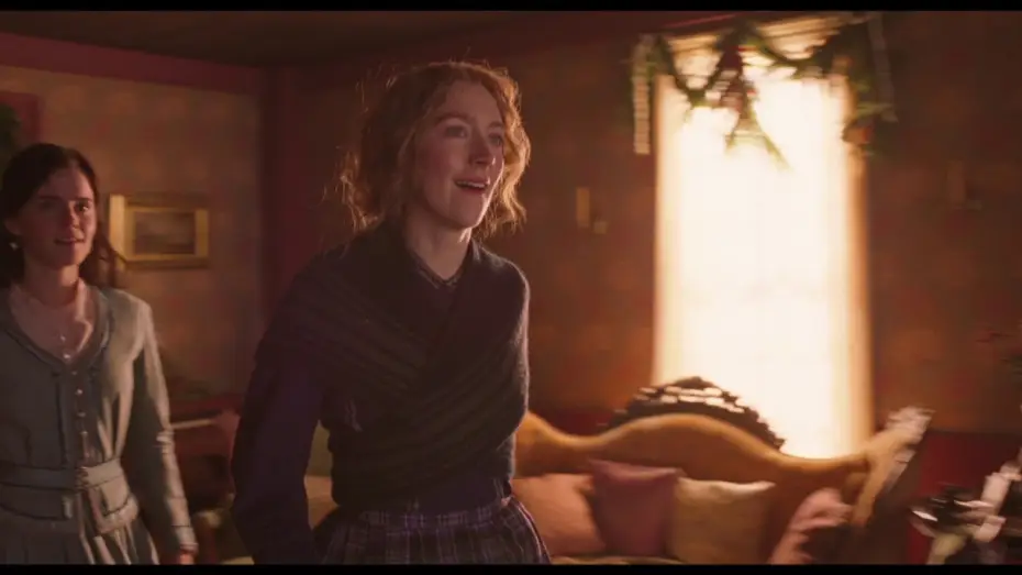 Відео до фільму Маленькі жінки | Les Filles du Docteur March - Extrait : "Christmas Gift" [VF]