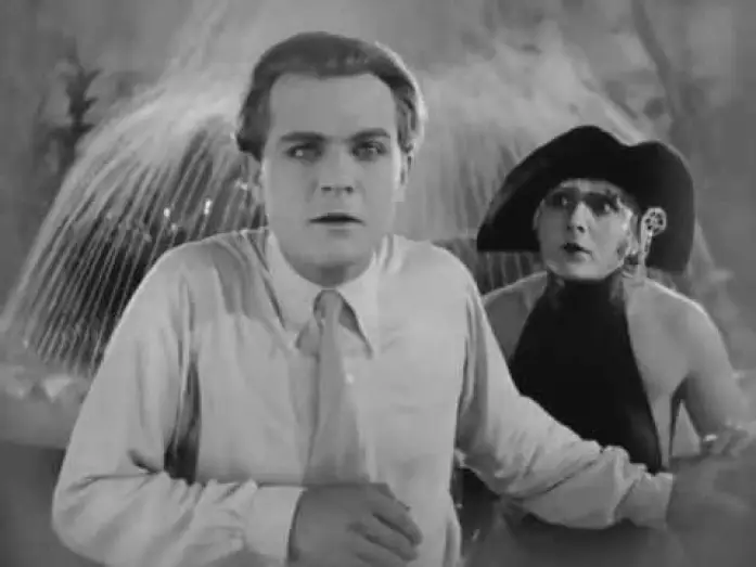 Відео до фільму Метрополіс | METROPOLIS 1927 - Dirigido por Fritz Lang.Trailer oficial