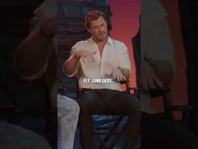 Відео до фільму Трансформери: Початок | What feature would you want your action figure to have?