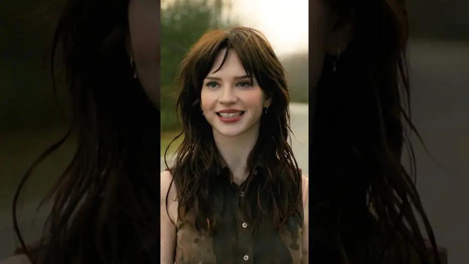 Відео до фільму Компаньйон | Sophie Thatcher as Iris is a perfect match.