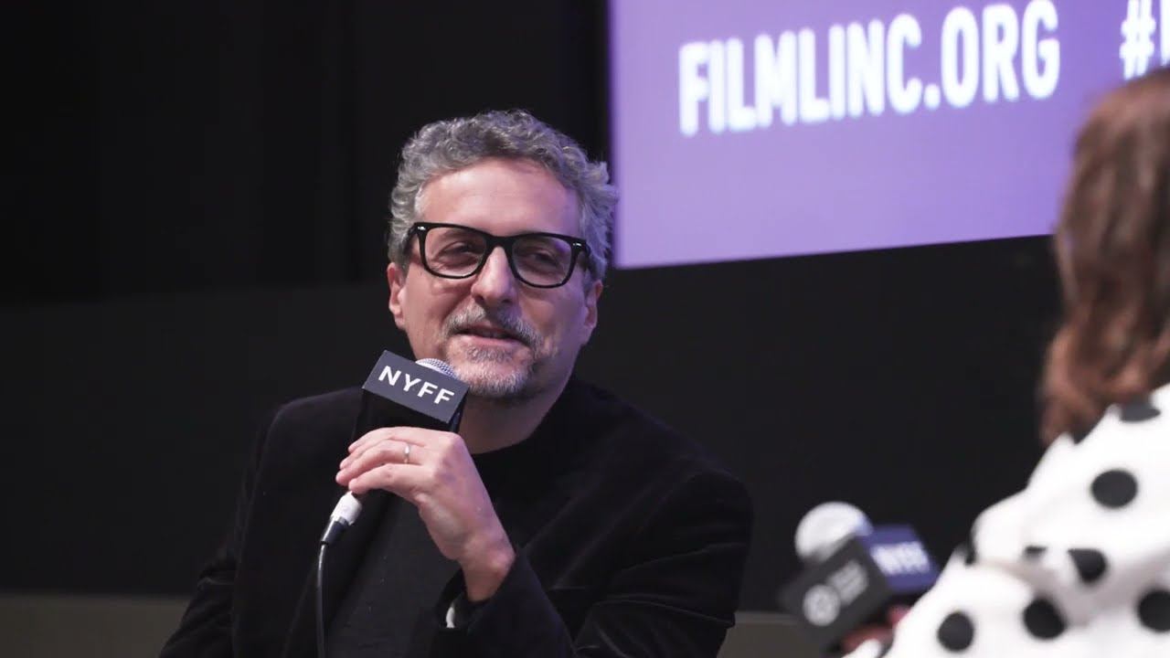 Відео до фільму Pictures of Ghosts | Kleber Mendon&ccedil;a Filho on Pictures of Ghosts