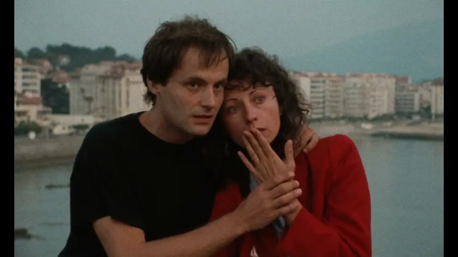 Відео до фільму Зелений промінь | El rayo verde - Tr&aacute;iler