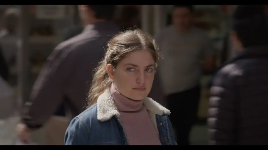 Відео до фільму Un movimiento extra&ntilde;o | Un movimiento extra&ntilde;o (An odd turn) - Written and directed by Francisco Lezama