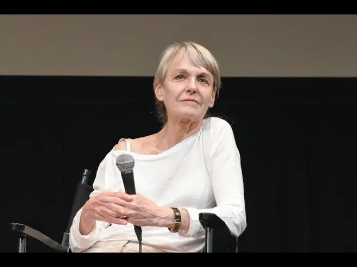 Відео до фільму Красива робота | 'Beau Travail' Q&A with Cinematographer Agn&egrave;s Godard