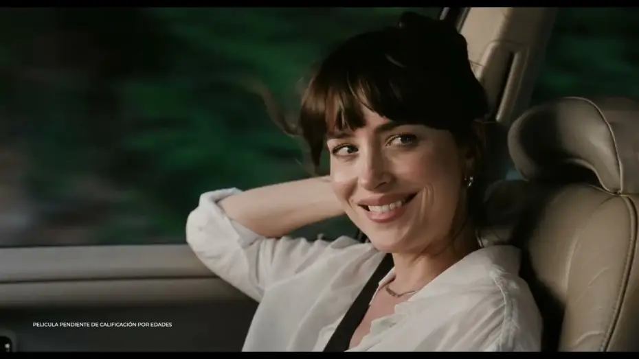 Відео до фільму Матеріалісти | El tri&aacute;ngulo amoroso con m&aacute;s qu&iacute;mica