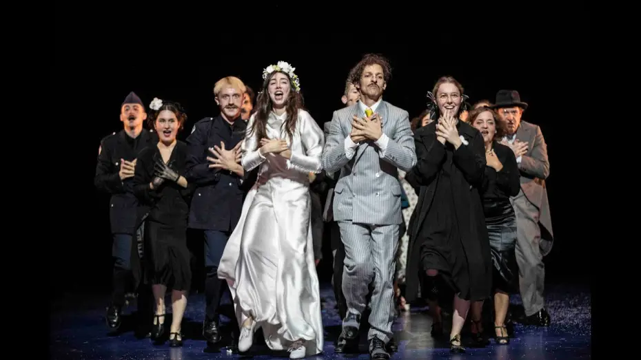 Відео до фільму Un chapeau de paille d'Italie | Porte Saint-Martin | Un chapeau de paille d'Italie [2023]