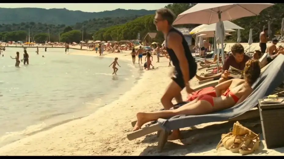 Відео до фільму Ця незручна мить | Un moment d'égarement   BANDE ANNONCE 2015