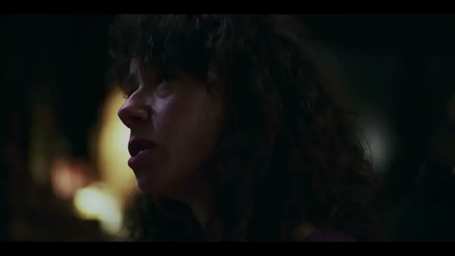 Відео до фільму Поверни її мені | Descubre la aterradora historia de Devu&eacute;lvemela