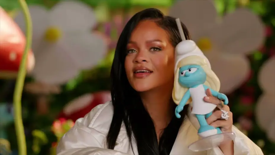 Відео до фільму Смурфи | Smurfette Drink