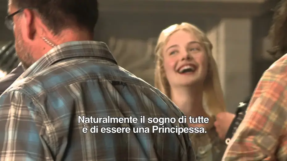 Відео до фільму Чаклунка | Maleficent -- Interpretare una Principessa - DocuPOD